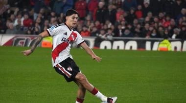 River dejó escapar una ventaja de dos goles e igualó 2-2 con Vélez en el Monumental
