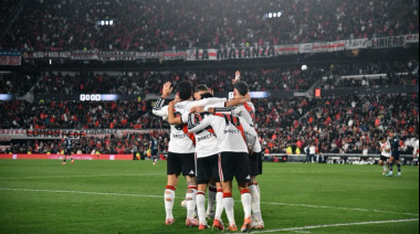 River brilló en el Monumental: venció 3-1 a Independiente Rivadavia con un doblete de Tomás Galván
