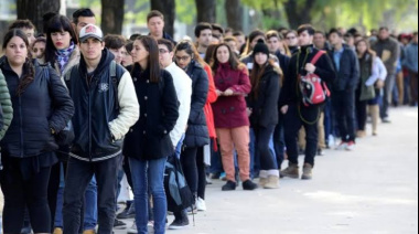 El desempleo subió al 7,9% en el segundo trimestre y crece la informalidad laboral