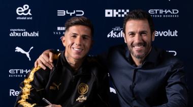 Enzo Fernández fue presentado en el Manchester City en una transferencia récord de 146 millones de euros