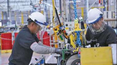 El empleo formal cumple 14 meses de sangría y los salarios tocan pisos de 2003