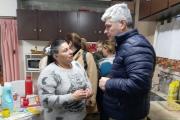 Mauro Velázquez y equipo continúan dialogando con vecinos de Quequén