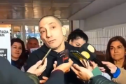 Juan Minujín Defiende la Lucha de los Trabajadores del Hospital Garrahan contra el Recorte Presupuestario