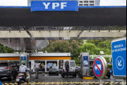 YPF vuelve a subir los combustibles en todo el país