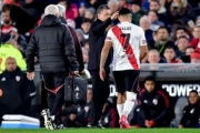 Preocupación en River por Maximiliano Salas: Posible Esguince de Rodilla Tras Pedir el Cambio ante San Lorenzo