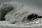 Alerta Amarilla en Necochea: Lluvias y Ráfagas de Viento de Hasta 80 km/h Azotarán la Ciudad Este Miércoles