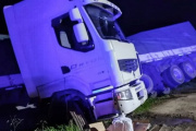 Camionero de Necochea Volcó en Santa Fe y Activó un Operativo por Sustancias Sospechosas