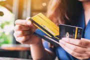 Crece la morosidad en tarjetas y préstamos personales por el encarecimiento del crédito