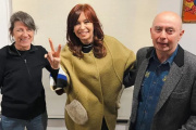 La foto inédita de Cristina Kirchner y el Indio Solari: "Votemos a conciencia como si estuviera en la lista"