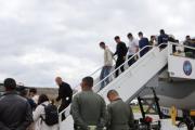 Llegó a Ezeiza el Vuelo con Diez Argentinos Deportados de Estados Unidos