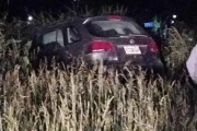 Susto en la Ribera de Quequén: auto al borde de un zanjón