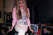 Miley Cyrus reveló la fecha de estreno del especial 20° aniversario de "Hannah Montana"