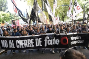 La protesta por el cierre de Fate terminó con represión y conciliación extendida