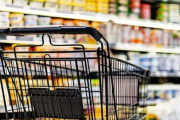 Las ventas en supermercados y comercios siguen en caída libre