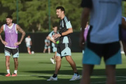 Las ausencias que dejó el primer 11 de Scaloni en Kansas