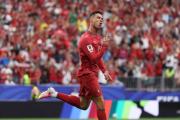 Cristiano Ronaldo brilló en la goleada de Portugal pero plantó a un periodista que le nombró a Messi