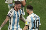 Por qué el Día del Amigo se celebra el 20 de julio en la Argentina