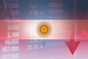 La inversión cayó 6,2% anual en junio y acumula una baja del 7,6% en el semestre