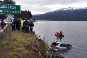Cayó con su auto al Lago Lácar y murió tras haber sido reportado como desaparecido