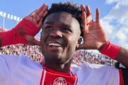 Huracán venció 2-0 a San Lorenzo en el Nuevo Gasómetro tras 25 años