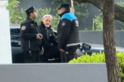 Gustavo Sofovich chocó en Palermo y se molestó por el operativo periodístico