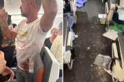 Un piloto apuñaló a su compañero y los pasajeros evitaron una tragedia