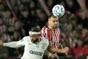 Estudiantes igualó 1-1 con Corinthians en La Plata y la llave de cuartos de la Libertadores se definirá en Brasil