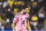 Messi alcanzó los 76 goles de tiro libre con un golazo, pero Inter Miami cayó en el final ante Columbus Crew