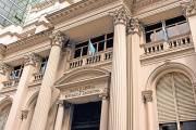 El tropezón del Central: la AGN expuso una sangría de USD 1.023 millones