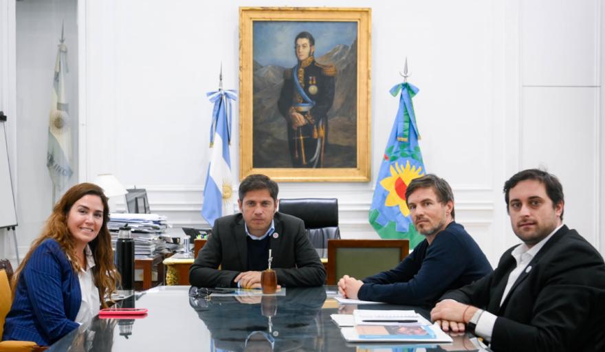 Jimena López con el gobernador Axel Kicillof