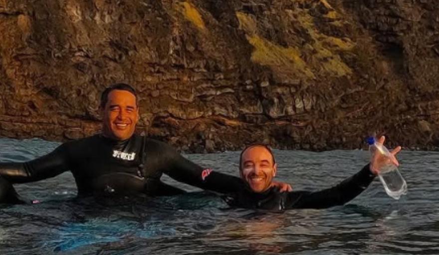 Murió un deportista marplatense tras ahogarse mientras corría olas en la Isla de Pascua